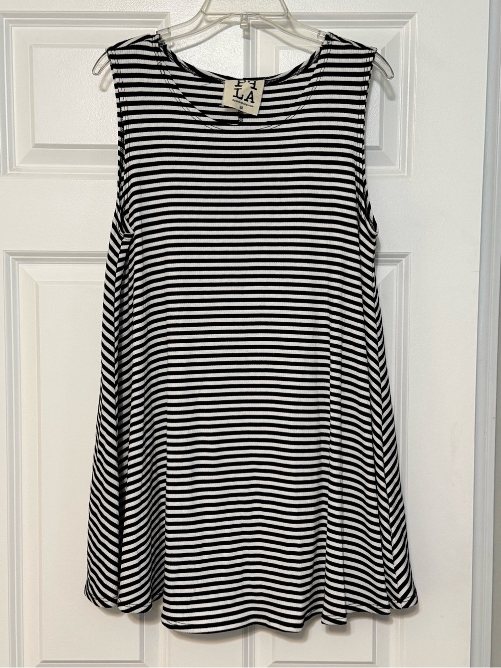 Women’s PPLA Black White Stripe Sleeveless Swing Long Loose Flowy Tank Sz Medium